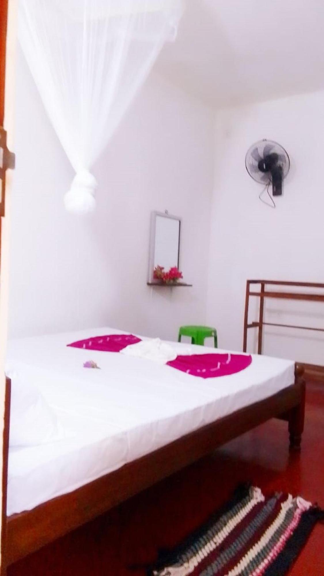 Winstar Homestay Sigiriya Esterno foto