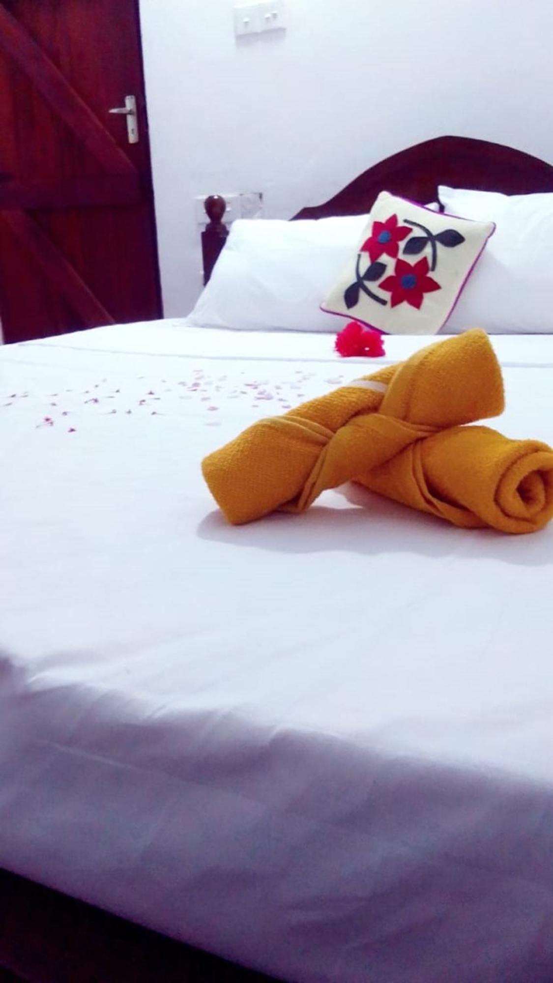 Winstar Homestay Sigiriya Esterno foto